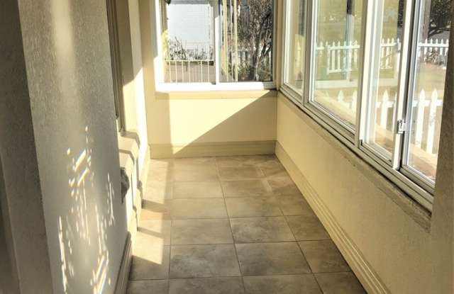 1105 East Alameda Avenue Gallery 3