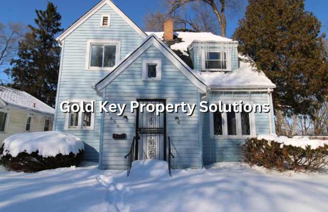 Spacious 3 BR 1 BA House with Dining Room and Basement (NO SECTION 8) photos photos