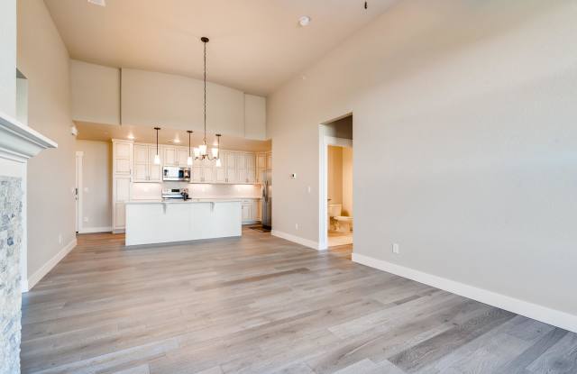 6634 Crystal Downs Dr Unit 203 Gallery 3