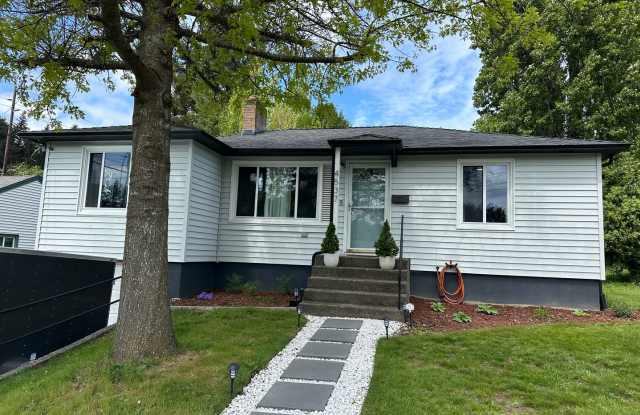 4537 S 11th St photos photos