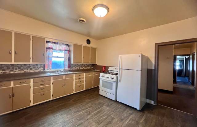 3 Bedroom Apartment For Rent Gallery 3