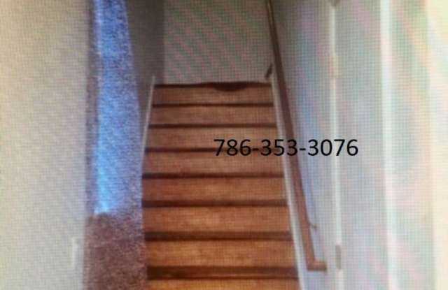 419 E Kaley St Gallery 2