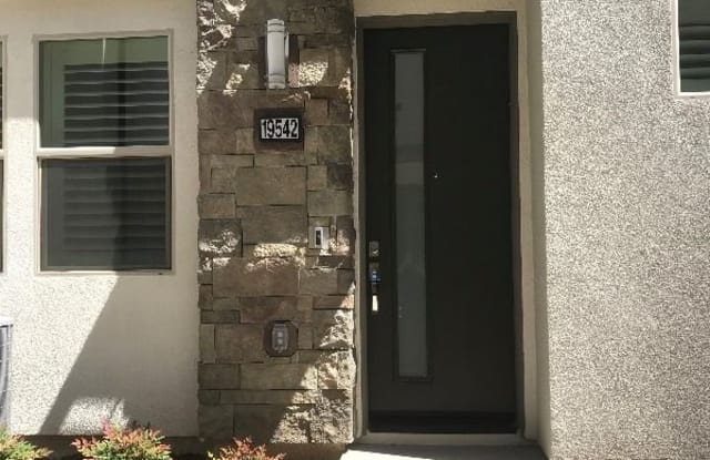 19542 Cardin Place - 19542 Cardin Pl, Los Angeles, CA 91324