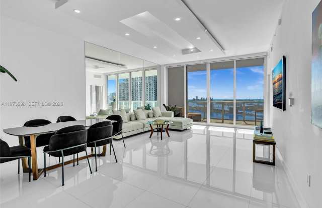 2020 North Bayshore Drive Gallery 1