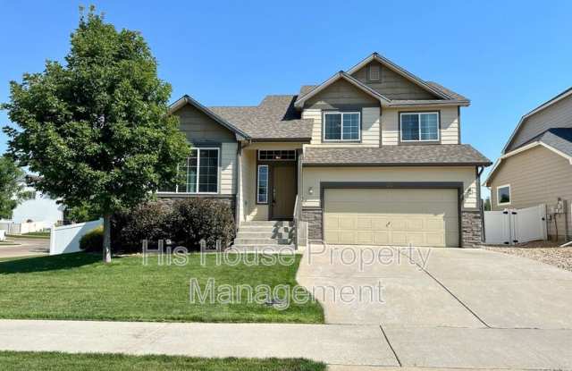 8029 22nd Street Ln - 8029 22nd Street Lane, Greeley, CO 80634