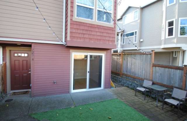 723 N 95th St - 723 North 95th Street, Seattle, WA 98103