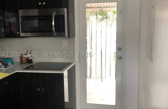 4440 NW 3rd St photos photos