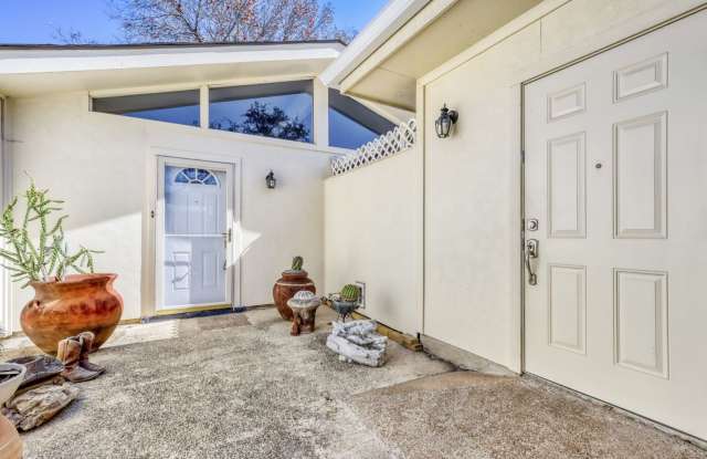 ALL Utilities Included! photos photos