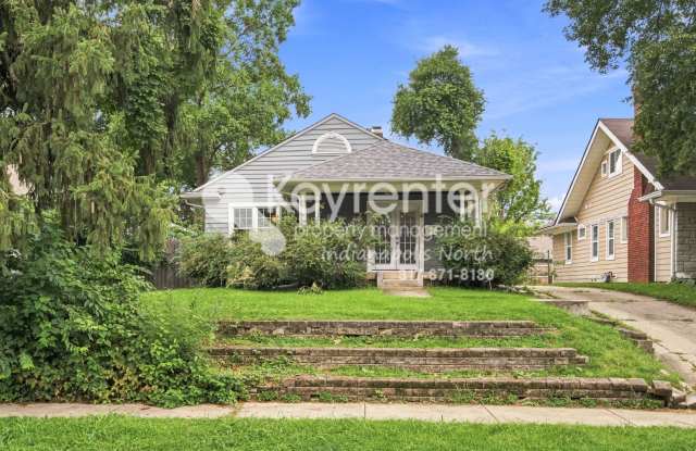 Welcome Home to 528 W 43rd St – Two Weeks Free Rent! Gallery 1