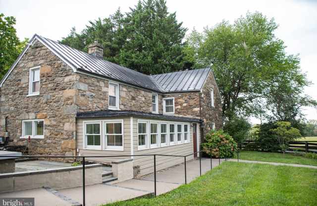 15615 ROSEMONT FARM PLACE Gallery 3