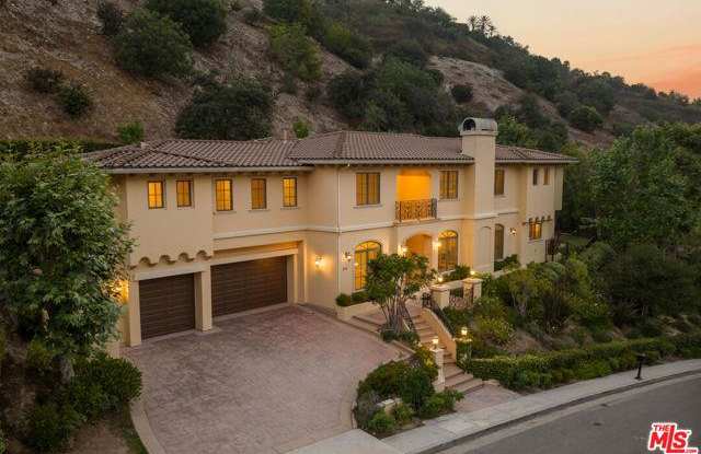 3697 Benedict Canyon Lane photos photos