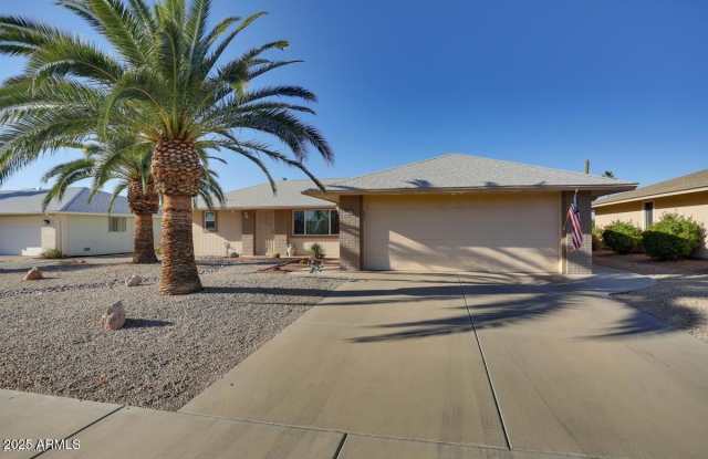12607 W CRYSTAL LAKE Drive Gallery 2