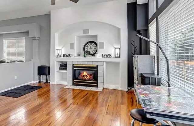 Beautiful 4 bedroom off Barnes and Charlotte Parkway photos photos