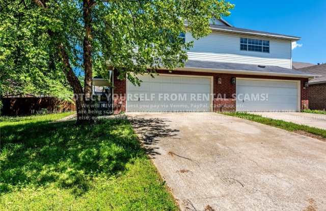2554 W Houston photos photos