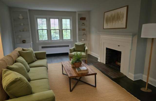 308 Eastway Ct photos photos