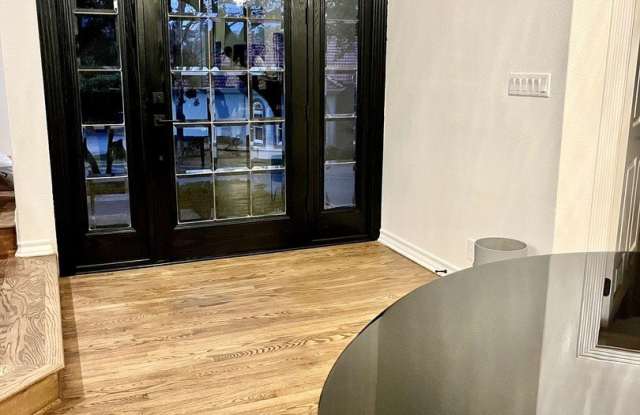 44 STRATTON LN Gallery 3