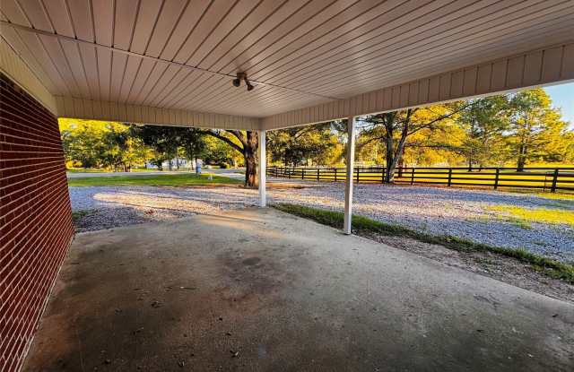 2570 Grier Road Gallery 2