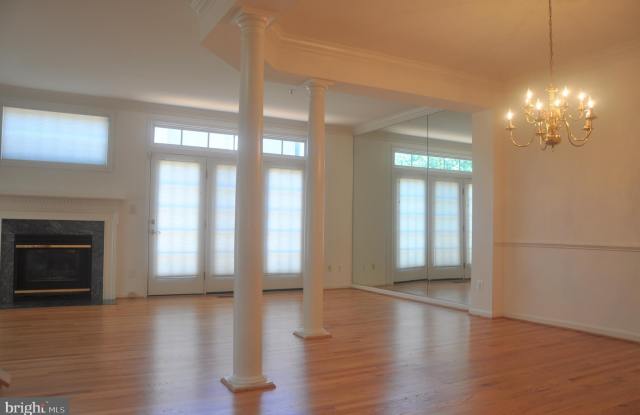 1786 DAWSON STREET Gallery 3