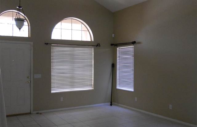 10454 E Hillery Dr Gallery 4