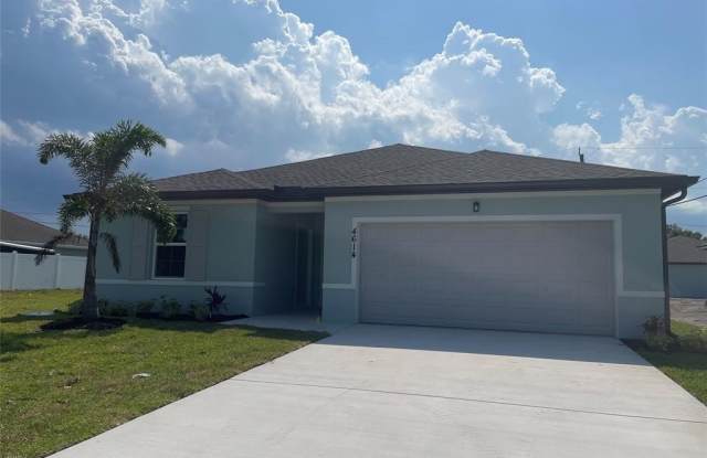 4614 SW Athena Dr photos photos