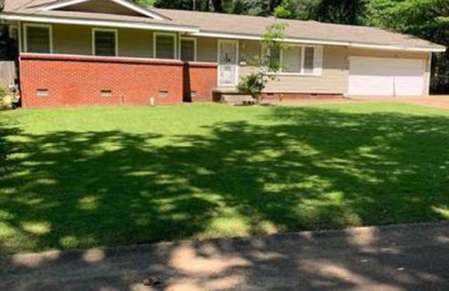 Great 4 bed house w/ bonus photos photos
