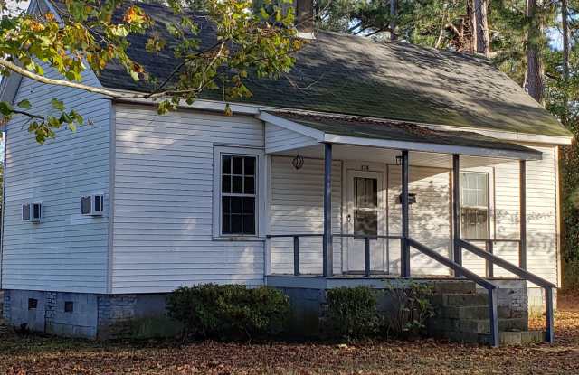 114 First Street, Laurinburg, NC 28352 photos photos