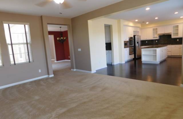 San Marcos 5Br Executive House 4.5 baths granite kitchen 3 car private fenced yard Avail Now TEXT 858-774-1574 Gallery 3