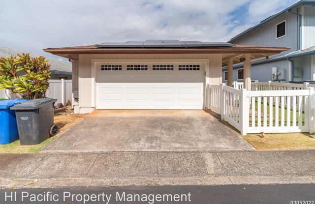 99-800 Meaala St - 99-800 Meaala Street, Halawa, HI 96701
