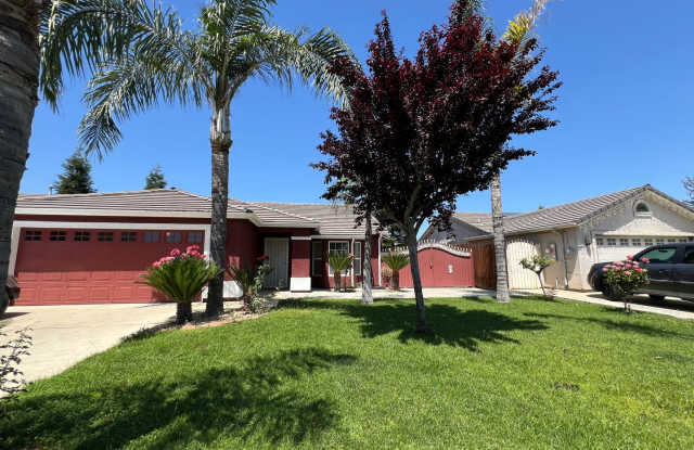 FOR RENT: 3 bedroom and 2 bathroom home in Sanger photos photos