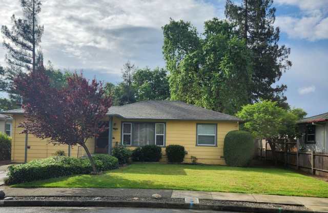 Charming 2 bd, 1 bath near downtown Santa Rosa photos photos