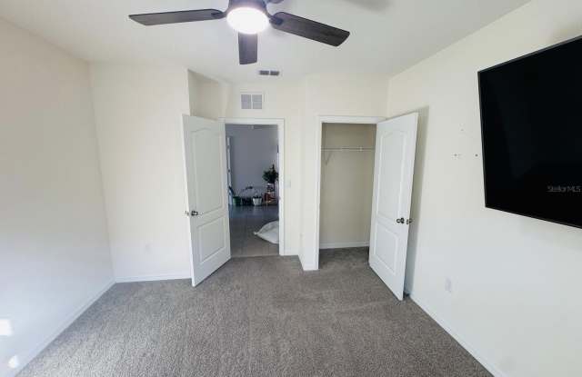 1503 WAX MYRTLE Way Gallery 2