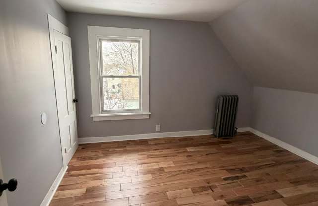 72 Spring Street - 2 photos photos