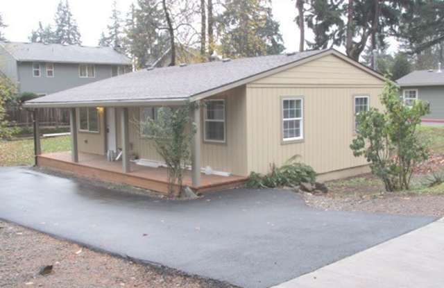 $300 off 1st month! One level- Remodeled home, Hardwoods, with porch on dead-end street! - 15908 Southeast Kristin Court, Oatfield, OR 97267