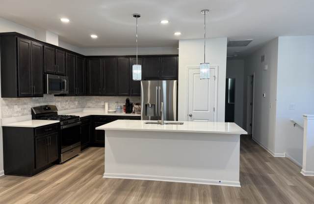 287 Kingsport Drive - 287 Kingsport Drive, Kane County, IL 60177