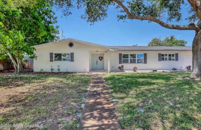 580 Pine Tree Drive Gallery 3