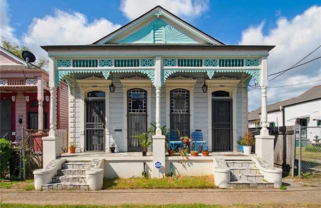 2420 COLUMBUS Street - 2420 Columbus Street, New Orleans, LA 70119