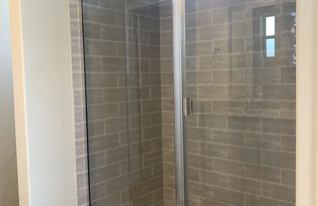 1353 Aurora Grove Bend photos photos