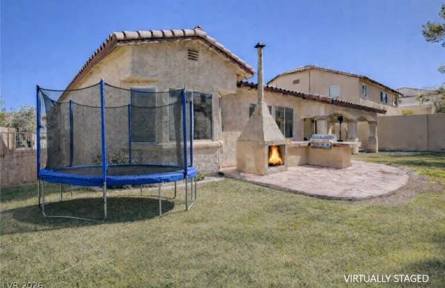 2711 Woodflower Avenue Gallery 2