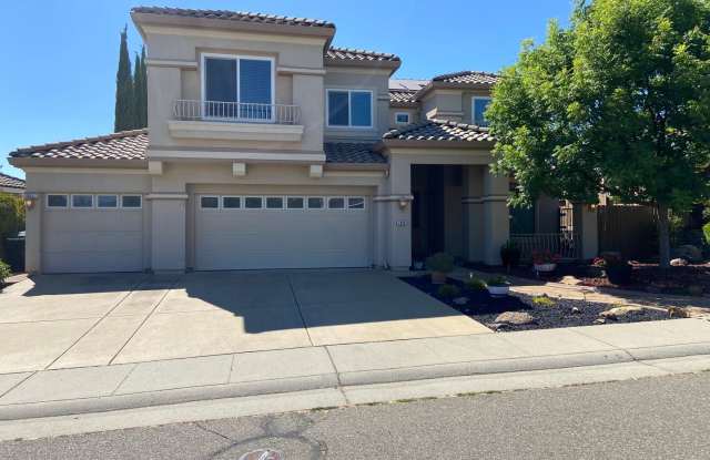 Broadstone Solar Home - 5 Bdrms, 4 Baths photos photos