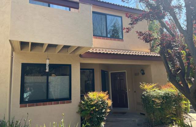 Beautiful upgraded 3 bed 2.5 bath Townhouse in Mountain View. Must See! photos photos