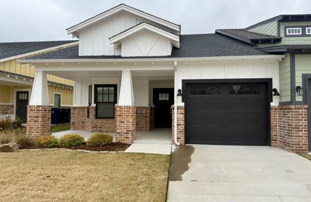Beautiful 2 Bed 2 Bath! $500 Off First Full Month!! - 6617 Bent Wood Villas Drive, Oklahoma City, OK 73169