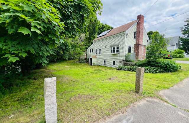 Large newly renovated single family home offering 4 bedrooms + a study and 3 full baths photos photos