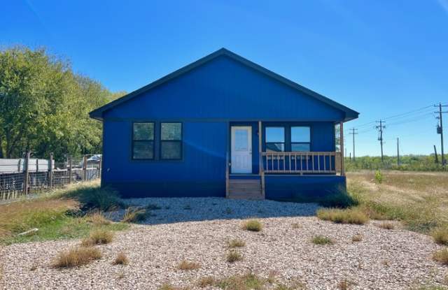 202 East Bowie Street - 202 East Bowie Street, Mart, TX 76664