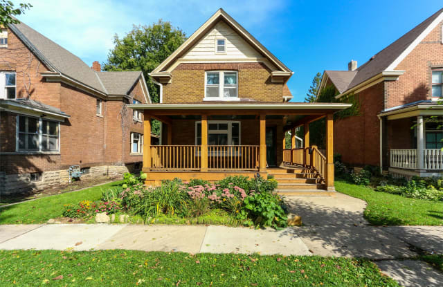539 Michigan St. - 2 - 539 West Michigan Street, St. Paul, MN 55102