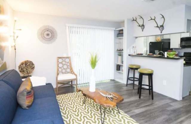 2533 Wickersham Ln Gallery 3