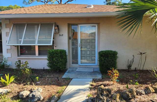 749 N. Jefferson Ave., Sarasota, FL 34237 Gallery 3