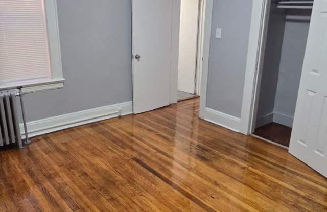 227 N Oraton Pkwy Gallery 3