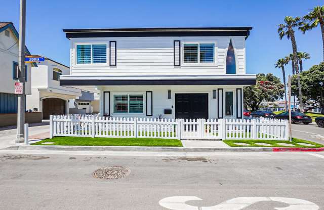 Completely Remodeled Beach House – One Home from the Sand | Furnished Winter Rental | 30-Day Minimum Stay Gallery 4