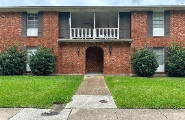 800 MARTIN BEHRMAN Avenue photos photos