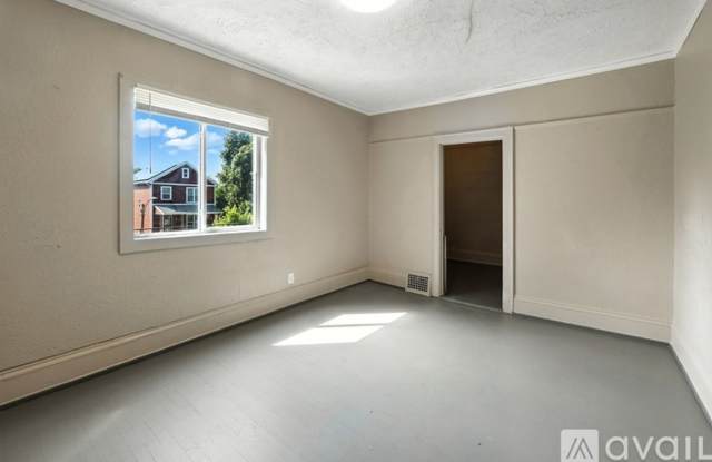 3402 N 3rd Gallery 4